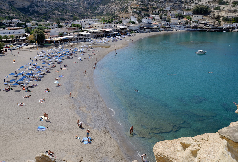 Mátala (griechisch ??ta?a (n. pl.)) ist ein Dorf an der Südküste der griechischen Insel Kreta. Nach dem griechischen Mythos war Matala der Ort, an dem Zeus in Stiergestalt mit der von ihm entführten phönizischen Prinzessin Europa an Land ging. Er verwandelte sich hier in einen Adler und brachte Europa weiter nach Gortys.