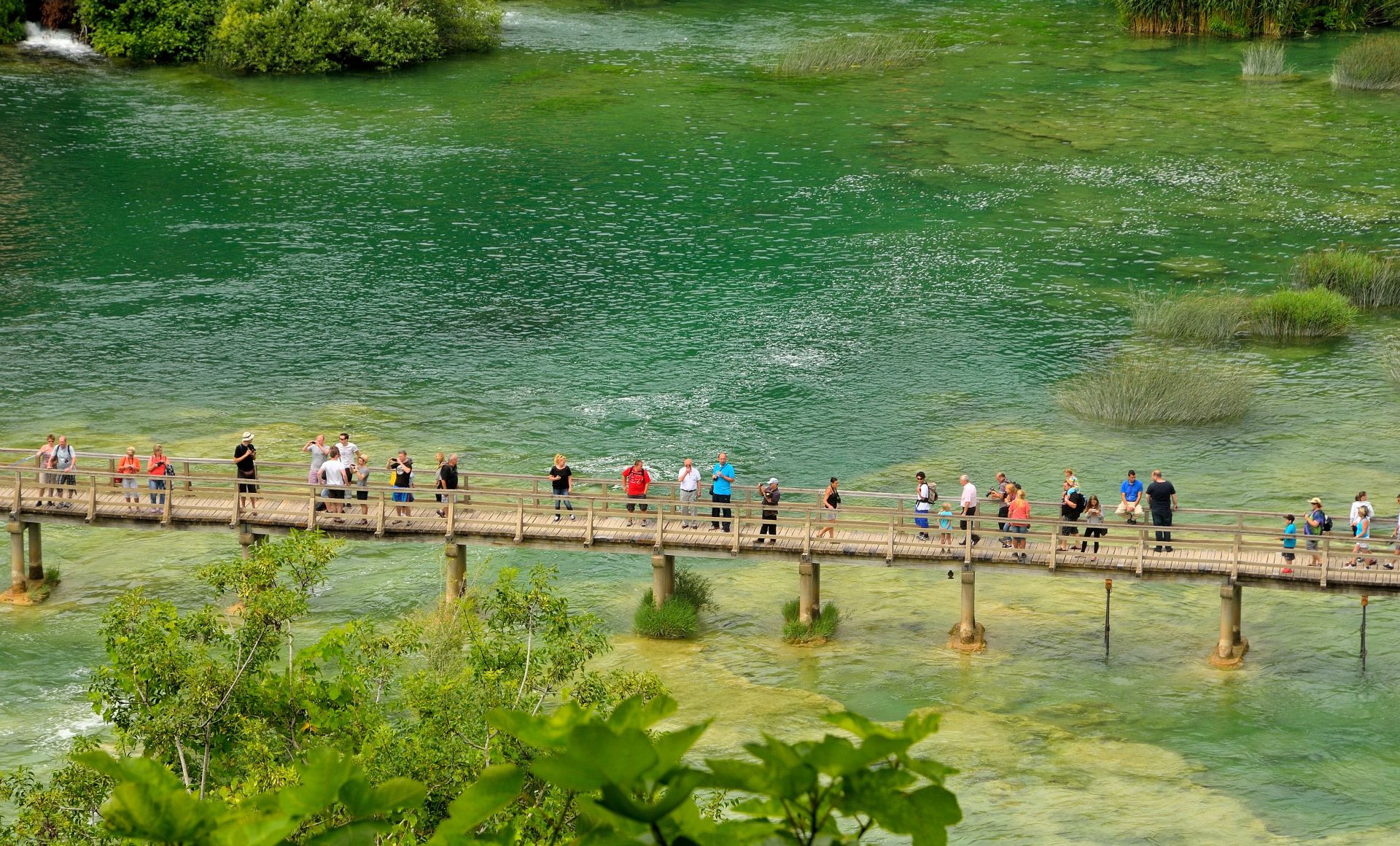 Nationalpark Krka, Holzbrücke beim Skradinski Buk...