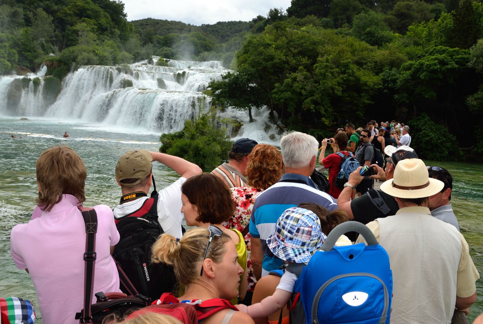 Nationalpark Krka, ...nur leider sind diese Brücken und Pfade meistens sehr gut besucht....