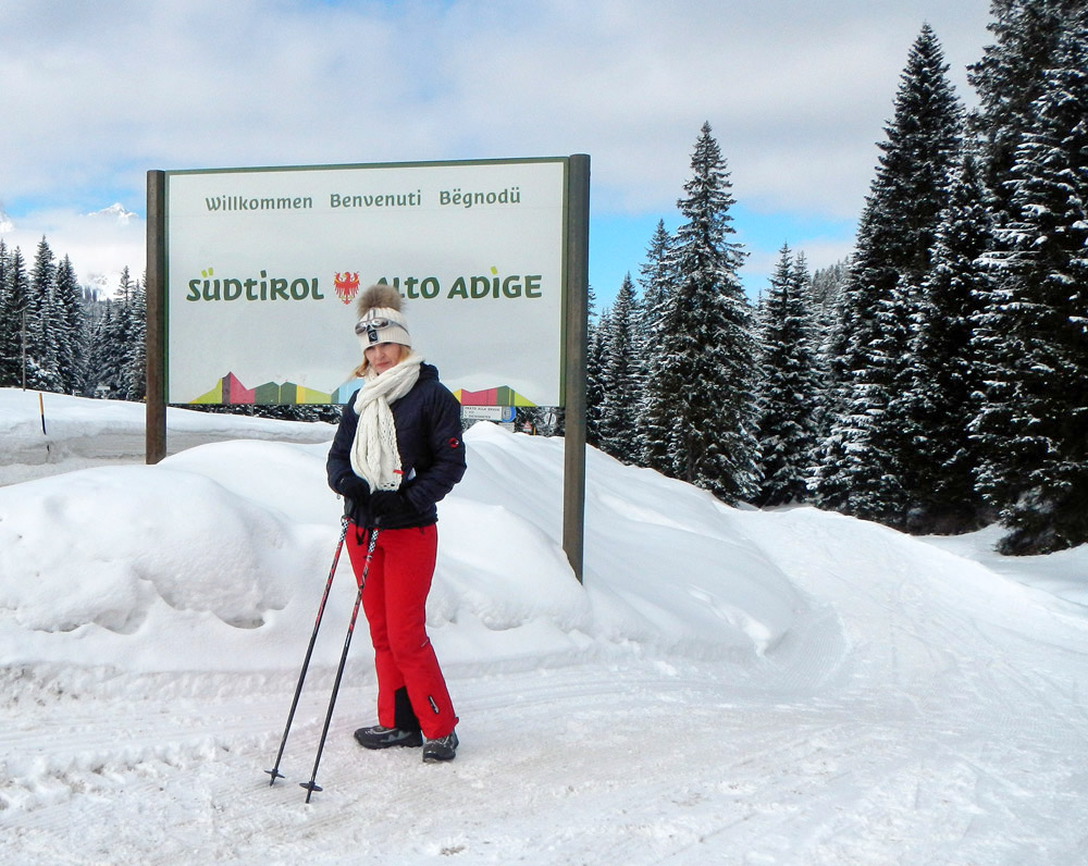 ...nach ca. 40 Min. erreichen wir den Kreuzbergpass (Passo di Monte Croce di Comélico) auf 1636 m, gleichzeitig auch die Grenze zwischen Südtirol und Veneto...