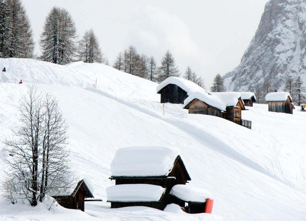 ...weisse Pracht in den Dolomiten...